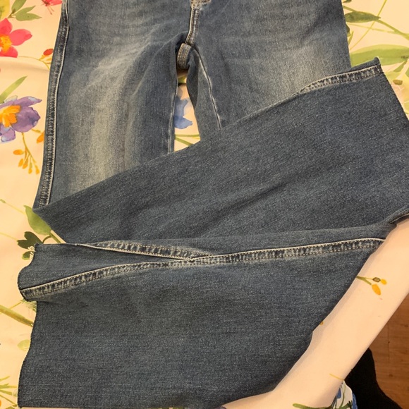 Free people jeans. Size 24R. NWT - Picture 2 of 6